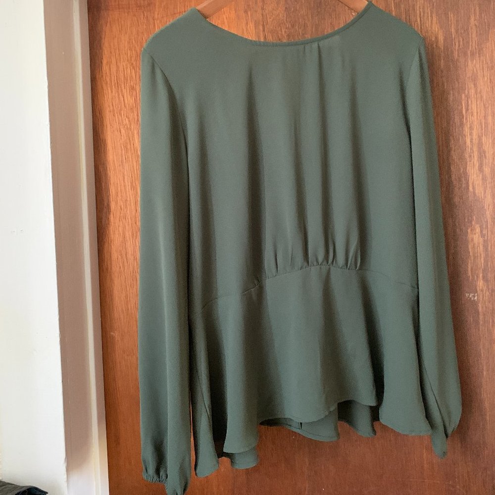 Ann Taylor LOFT Peplum Blouse, Balsam Tree Green, Barely Worn